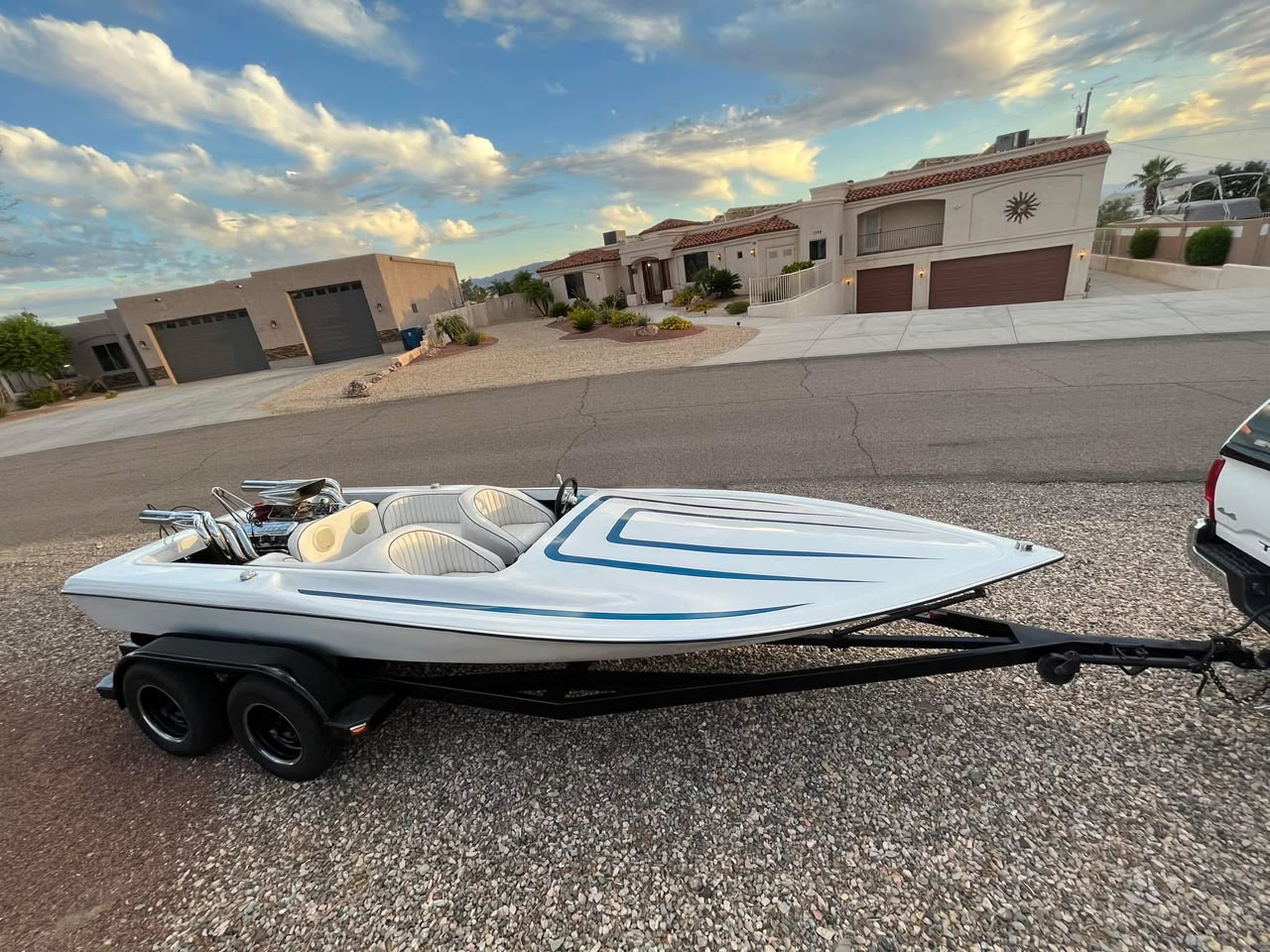 87’ 19ft Dana jet boat - Image 3