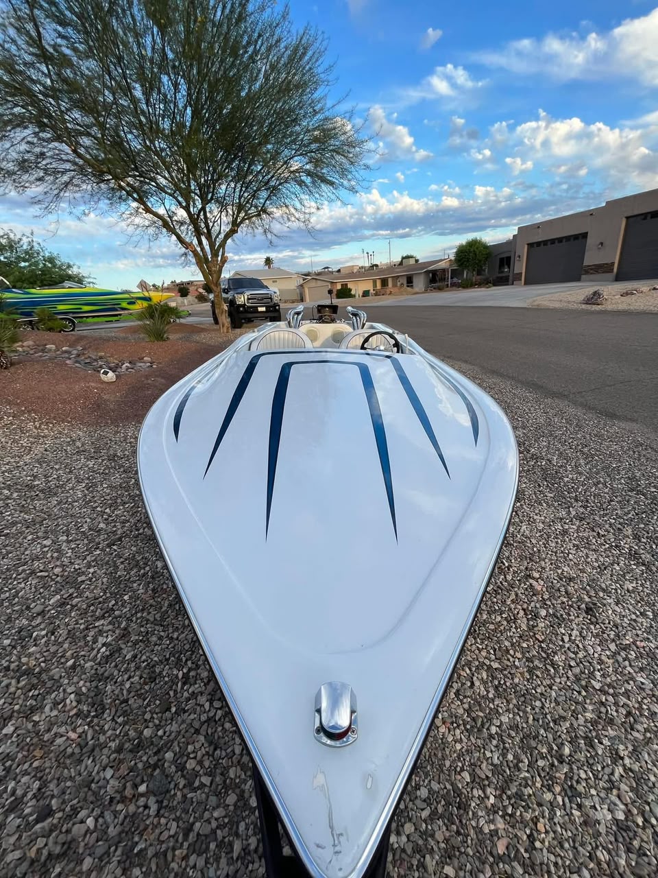 87’ 19ft Dana jet boat - Image 4