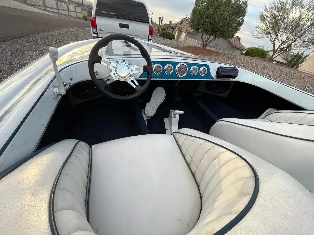 87’ 19ft Dana jet boat - Image 11