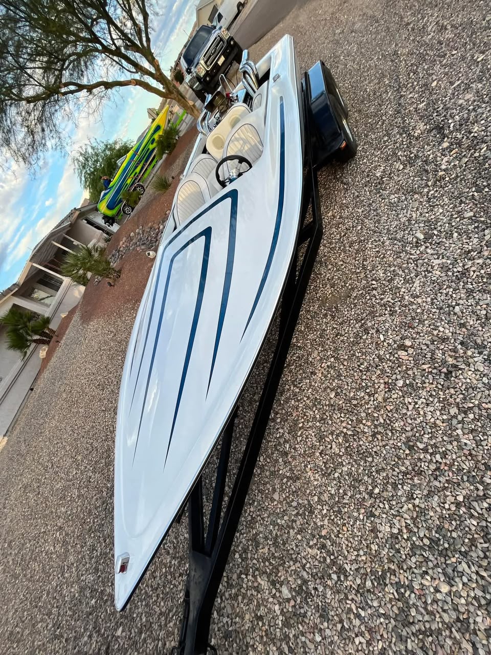 87’ 19ft Dana jet boat - Image 12