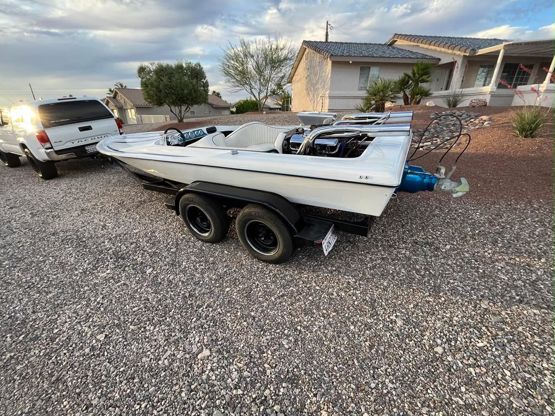 87’ 19ft Dana jet boat - Image 15