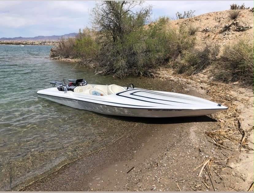 87’ 19ft Dana jet boat - Image 22